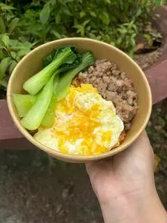 Hình ảnh Mì Trộn Thịt Bằm + Trứng 