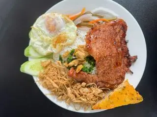 Hình ảnh Cơm sườn đặc biệt