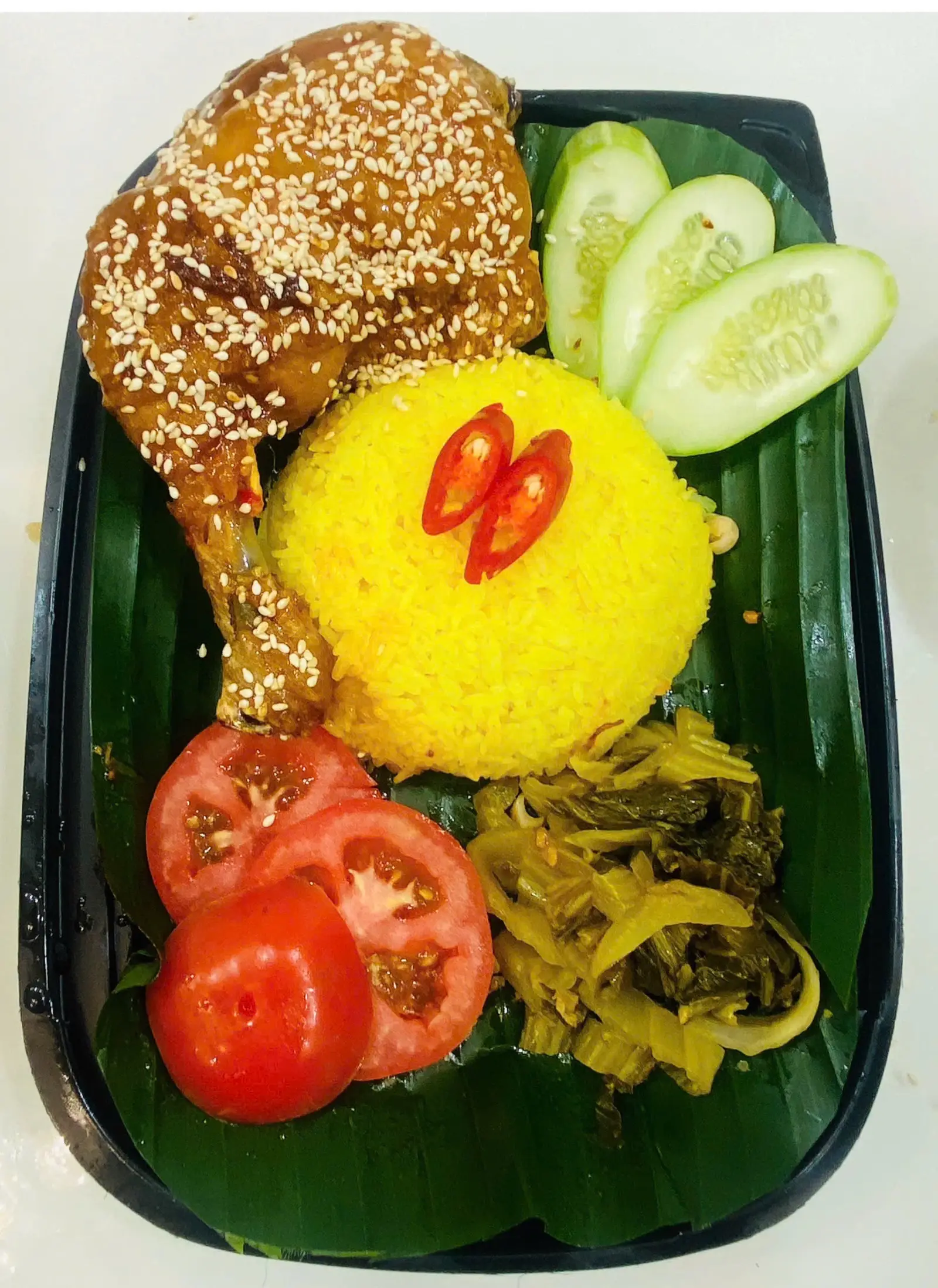 Hình ảnh Cơm đùi gà góc tư sốt me - kèm canh - cơm thêm