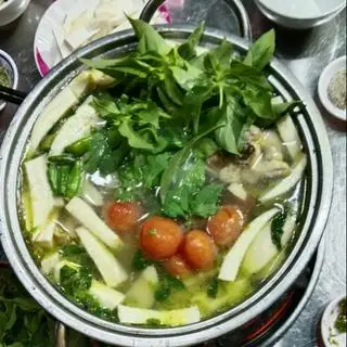 Hình ảnh Lẩu Gà Lá É Vừa(3-4 người ăn)