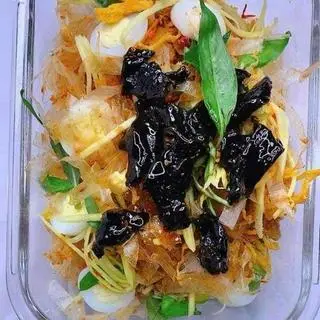 Hình ảnh Bánh tráng trộn khô bò đen