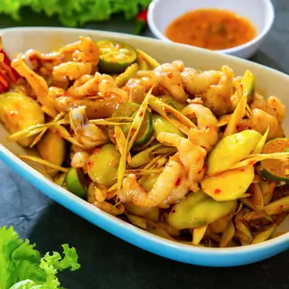 Hình ảnh Chân Gà Rút Xương Sốt Cà Mắm 100