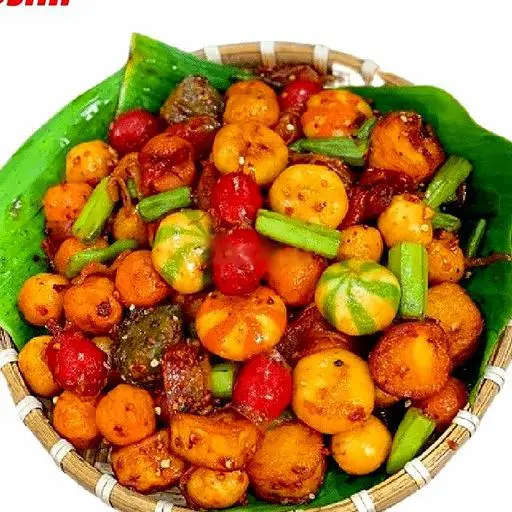 Hình ảnh Thập Cẩm Cá Viên Chiên Nước Mắm Lớn 