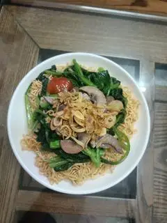 Hình ảnh mỳ xào tim