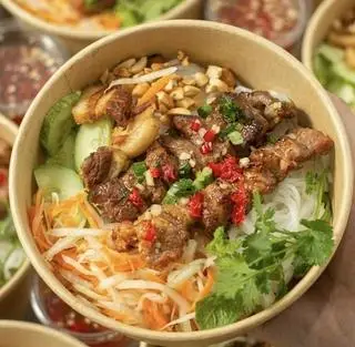 Hình ảnh Bún thịt xiên  nướng 