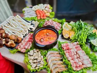Hình ảnh Lẩu thái hải sản 6 ng