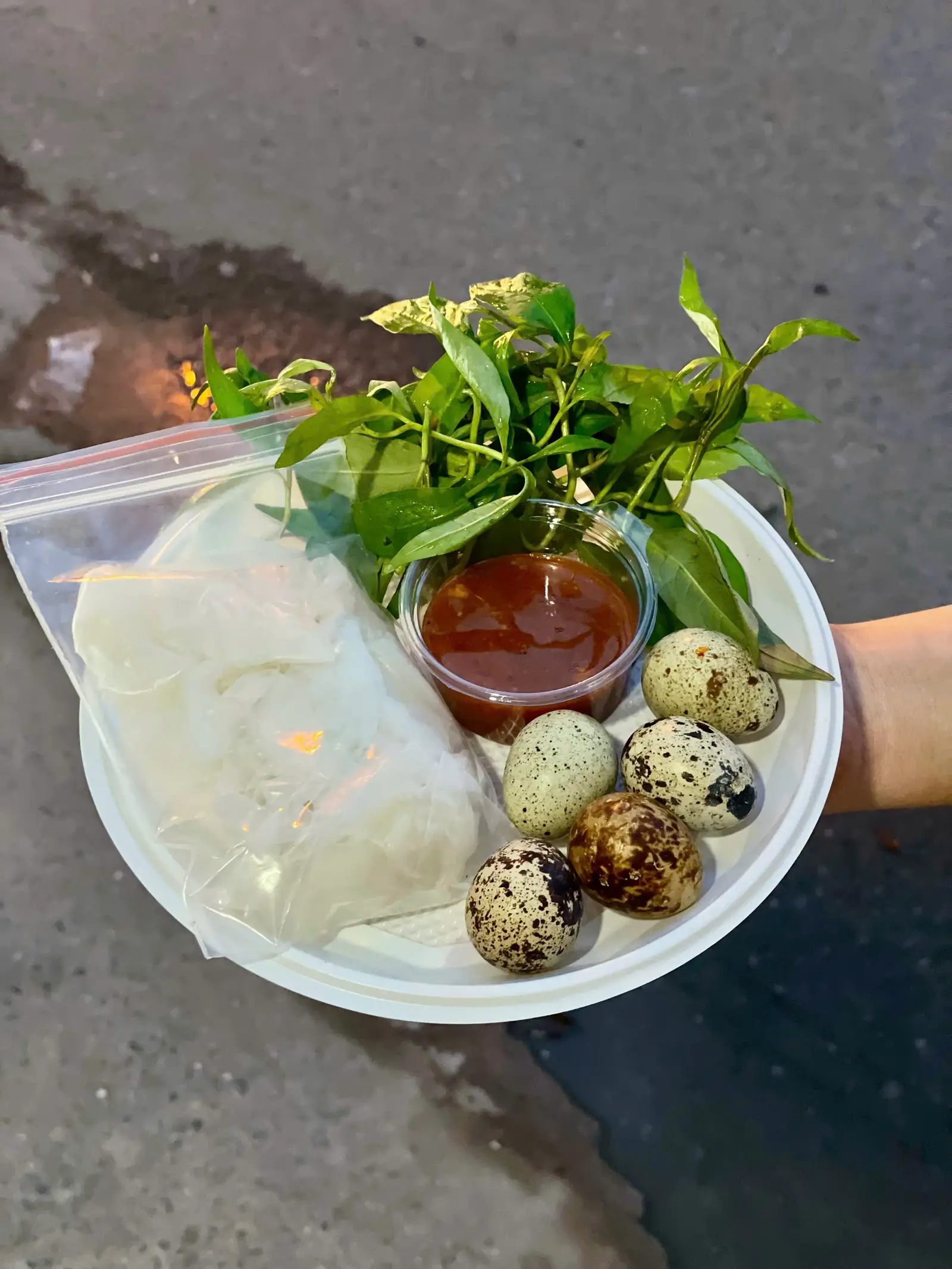 Hình ảnh Bánh tráng chấm muối sệt