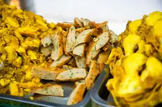 Hình ảnh tô bún nhieuu chả không thịt 