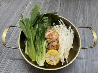 Hình ảnh Mì Cay Rau Nấm