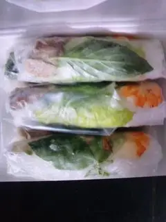 Hình ảnh 5 gỏi cuốn +2 chả giò