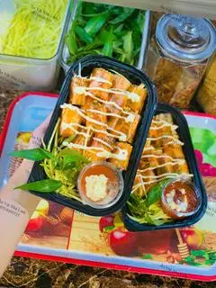 Hình ảnh Bánh tráng cuốn ( sốt bơ/ sốt me / sốt tắc)