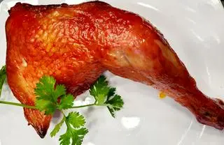 Hình ảnh Đùi gà góc tư xá xíu