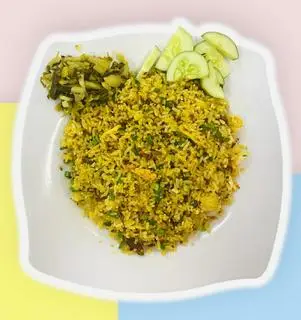 Hình ảnh cơm chiên tỏi trứng