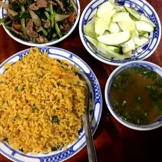 Hình ảnh Cơm rang cải bò