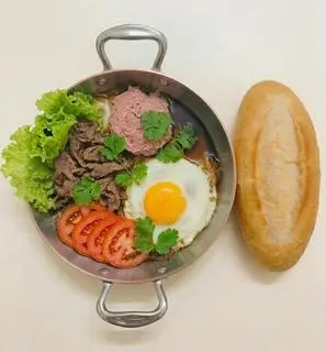 Hình ảnh Bánh Mì Ốp La Bò Pa Tê
