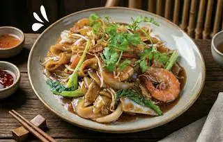 Hình ảnh Hủ Tiếu Xào Sốt ( Thập Cẩm )