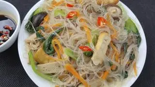 Hình ảnh Bún-miến-mì xào dầu hào chay
