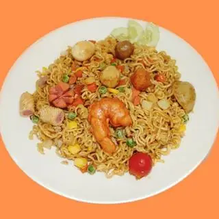 Hình ảnh Mì trộn thập cẩm nhiều mì