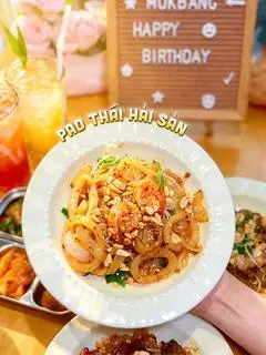 Hình ảnh pad thái hải sản