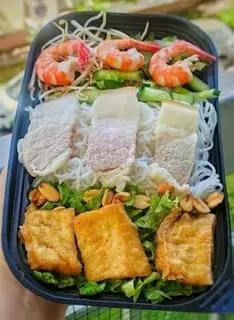 Hình ảnh bún đậu hũ+ thịt luộc+ tôm rau sống nước tương 
