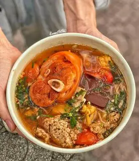 Hình ảnh BÚN RIÊU CUA ĐẦY ĐỦ+ GIÒ NẠC