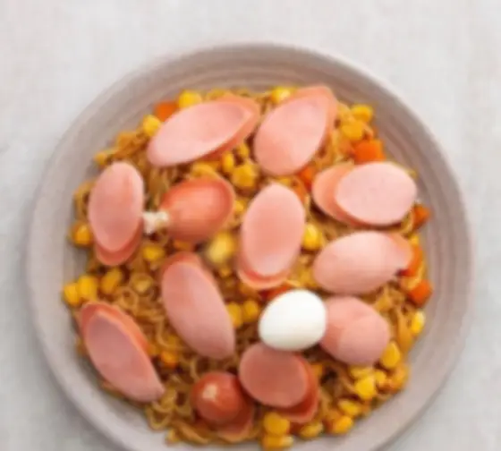 Hình ảnh Mì trộn indomie xúc xích