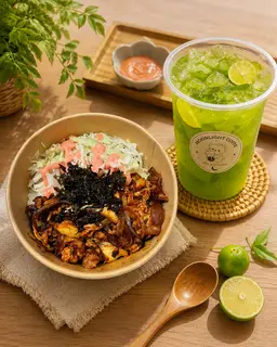 Hình ảnh [ COBOM ] Cơm Thịt Heo Xào Kim Chi + Trà Tắc Thái Xanh