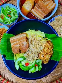 Hình ảnh Xôi thịt kho - ruốc Bắc