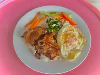 Hình ảnh Cơm tấm Sườn Trứng