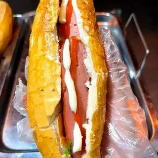 Hình ảnh Bánh mì kẹp 1 xúc xích