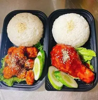 Hình ảnh Cơm Đùi Gà KFC Sốt Cay