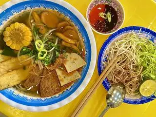 Hình ảnh Bún Huế Chay + Nước Sâm