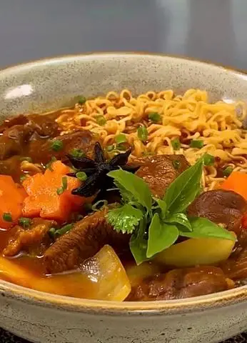 Hình ảnh Mì Gói Bò Kho "siêu đặt biệt"