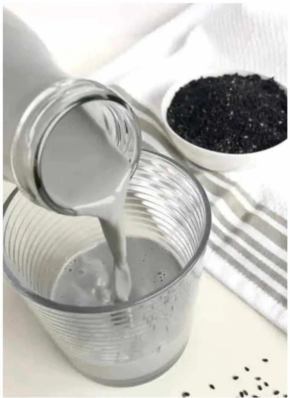 Hình ảnh Sữa Hạnh nhân - yến mạch - mè đen
