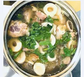 Hình ảnh Lẩu gà lá é Phú Yên - Size vừa