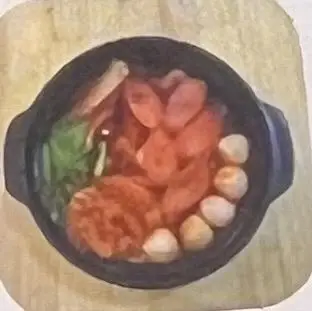 Hình ảnh Mì cay kim chi xúc xích cá viên