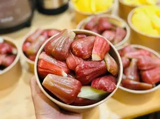 Hình ảnh Mận An Phước gọt sẵn 