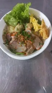 Hình ảnh Mì hoành thánh - xá xíu
