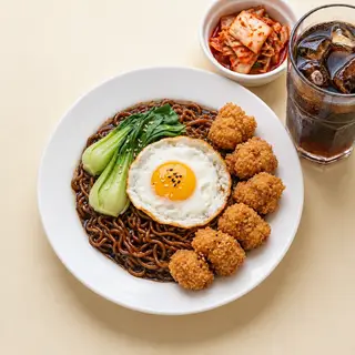 Hình ảnh Mì Tương Đen Trứng - Gà Popcorn