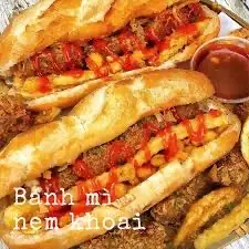Hình ảnh Bánh mì nem khoai