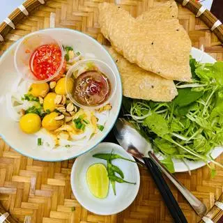 Hình ảnh Mì Quảng Trứng   Cút