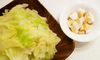 Hình ảnh Bắp Cải Luộc Chấm Trứng