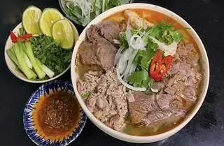Hình ảnh Bún bò tái - nạm - gân