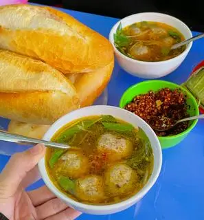 Hình ảnh Bánh mì xíu mại chén