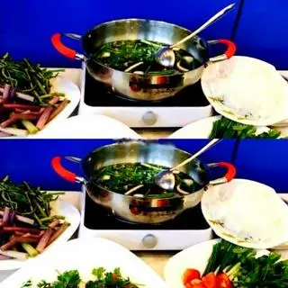 Hình ảnh Lẩu điêu hồng nấu ngót