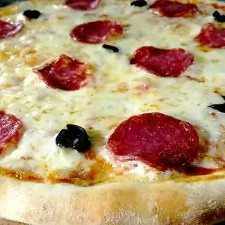 Hình ảnh P19 salami size 22cm
