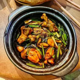 Hình ảnh ẾCH 2 CON CỠ VỪA + 1 Cháo