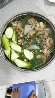 Hình ảnh Lẩu Gà Nồi Hầm Xả 
