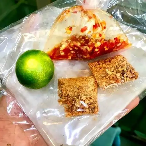 Hình ảnh Combo 3Bánh tráng muối tắc siêu cay