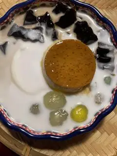 Hình ảnh Tầu hủ Sing Flan trân châu sương sáo cốt dừa